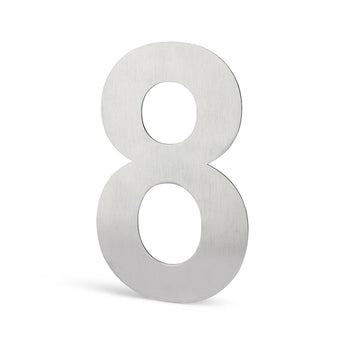 De Animo RVS 15cm (geen boor) van yessential.nl is een metallic nummer acht met een geborstelde afwerking, rechtopstaand op een witte achtergrond - ideaal als stijlvolle RVS huisnummers voor in huis.