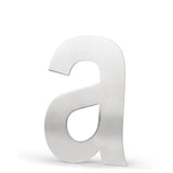 Een geborsteld zilveren kleine letter "a" (15 cm) uit de Adamo RVS collectie van yessential.nl, rechtop op wit - perfect voor stijlvolle huisnummers.