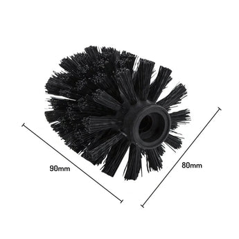 De yessential.nl Extra Borstel is een zwarte, ronde vervangbare borstelkop met dicht opeengepakte borstelharen voor toiletreiniging. De borstelkop meet 90mm x 80mm en wordt schuin afgebeeld met gelabelde afmetingen.