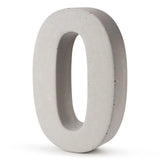 Een groot, driedimensionaal wit cijfer nul van Enrico beton 20cm van yessential.nl staat rechtop tegen een effen achtergrond. Het gladde oppervlak is gedetailleerd met donkere spikkels die doen denken aan stijlvolle, duurzame betonnen huisnummers.