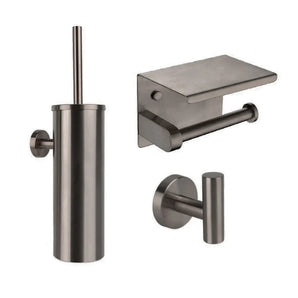 De Nando Gunmetal WC-set van yessential.nl bestaat uit een wc-borstelhouder, wc-papierhouder met planchet en wandhaak, allemaal van geborsteld roestvrij staal - perfecte luxe accessoires om je badkamer te moderniseren.