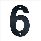 De Tonio Black 10cm van yessential.nl is een strak zwart nummer 6 bord met bevestigingsgaten boven en onder, afgebeeld op een witte achtergrond - ideaal als RVS huisnummer voor elk modern huis.