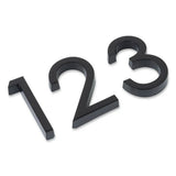 De Silvio Black 60mm cijfers van yessential.nl zijn driedimensionaal en gerangschikt op een witte achtergrond. Deze zwarte plakcijfers zien er strak en modern uit en werpen subtiele schaduwen voor een stijlvol effect.