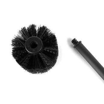 De yessential.nl Extra Borstel is een zwarte, ronde toiletborstelkop met stugge haren en een bijpassend handvat, voorzien van een schroefdraad voor eenvoudige vervanging - perfect als vervangbare borstelkop voor toiletreiniging.