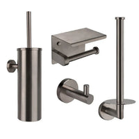 De Donato Gunmetal WC Set van yessential.nl bevat een wc-borstelhouder, wc-papierhouder met planchet, badjashaak en reserverolhouder - allemaal in een moderne, geborstelde gunmetal afwerking voor een strakke, minimalistische stijl.
