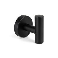 De Rodrigo Black Hook van yessential.nl is een matzwarte cilindervormige wandhaak met een ronde basis, ideaal voor het ophangen van handdoeken of jassen en het toevoegen van een modern tintje aan elke badkamerinrichting.