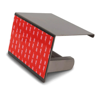 Een metalen zelfklevende wandhaak met een rechthoekige platte bovenkant en rode 3M achterkant, ideaal voor montage in je Lazzo Gunmetal WC Set (niet boren) van yessential.nl.
