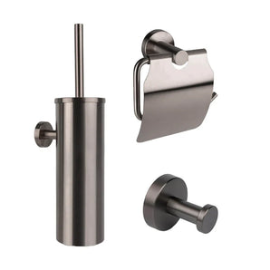 De Mano Gunmetal WC-set van yessential.nl bestaat uit een toiletborstelhouder met borstel, een toiletpapierhouder met deksel en een wandhaak - allemaal in gestroomlijnd geborsteld metaal voor een stijlvolle badkamerupgrade.
