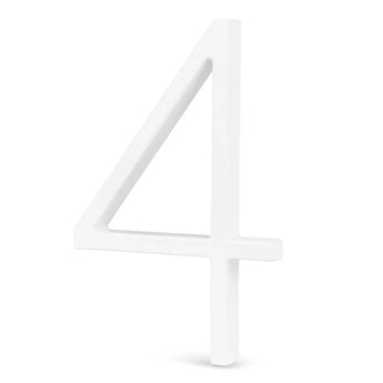 Een wit, driedimensionaal nummer 4 staat rechtop tegen een effen achtergrond en werpt een vage schaduw eronder - een perfecte weergave van het Amato White 20cm huisnummer van yessential.nl.